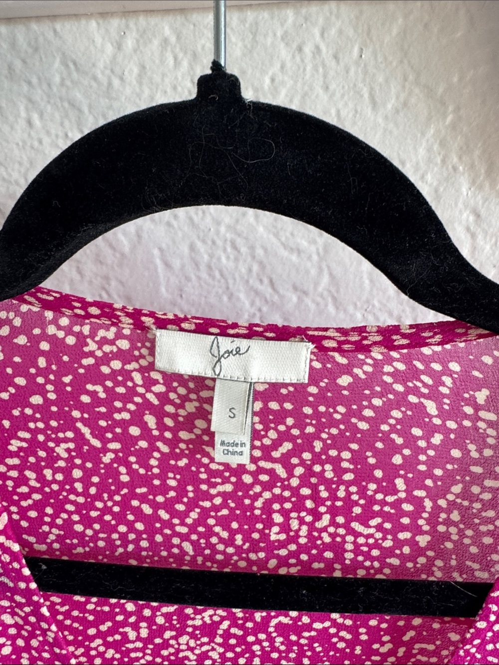 Joie Fuchsia Pink Printed V-Neck Blouse - Picture 2 of 5